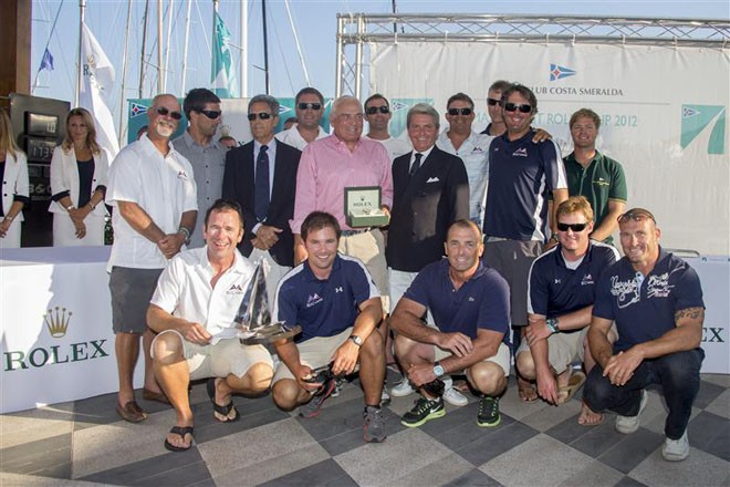 From left - Riccardo Bonadeo, YCCS Commodore, Gian Riccardo Marini, General Director of Rolex SA with BELLA MENTE team - 2012 Maxi Yacht Rolex Cup ©  Rolex / Carlo Borlenghi http://www.carloborlenghi.net